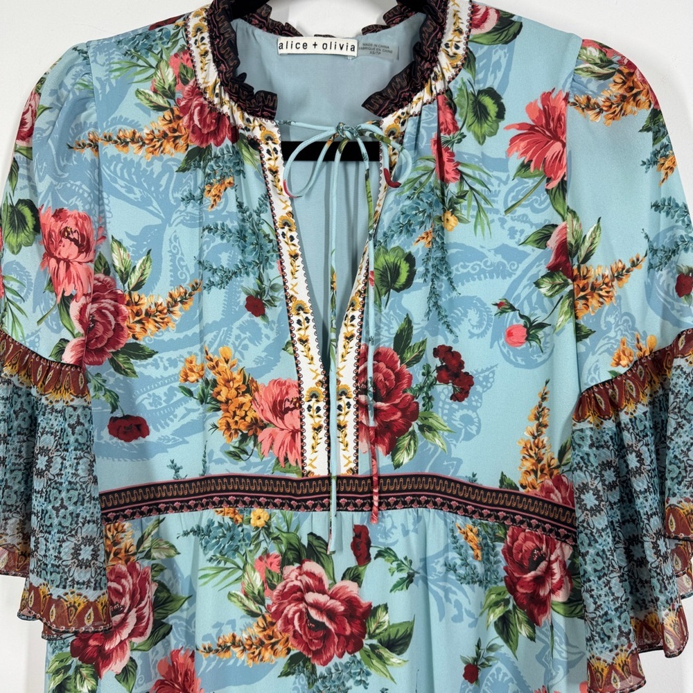 Alice + Olivia Blue Floral Boho Dress Size XS Ruffle Sleeve Tie Neck - Picture 4 of 16